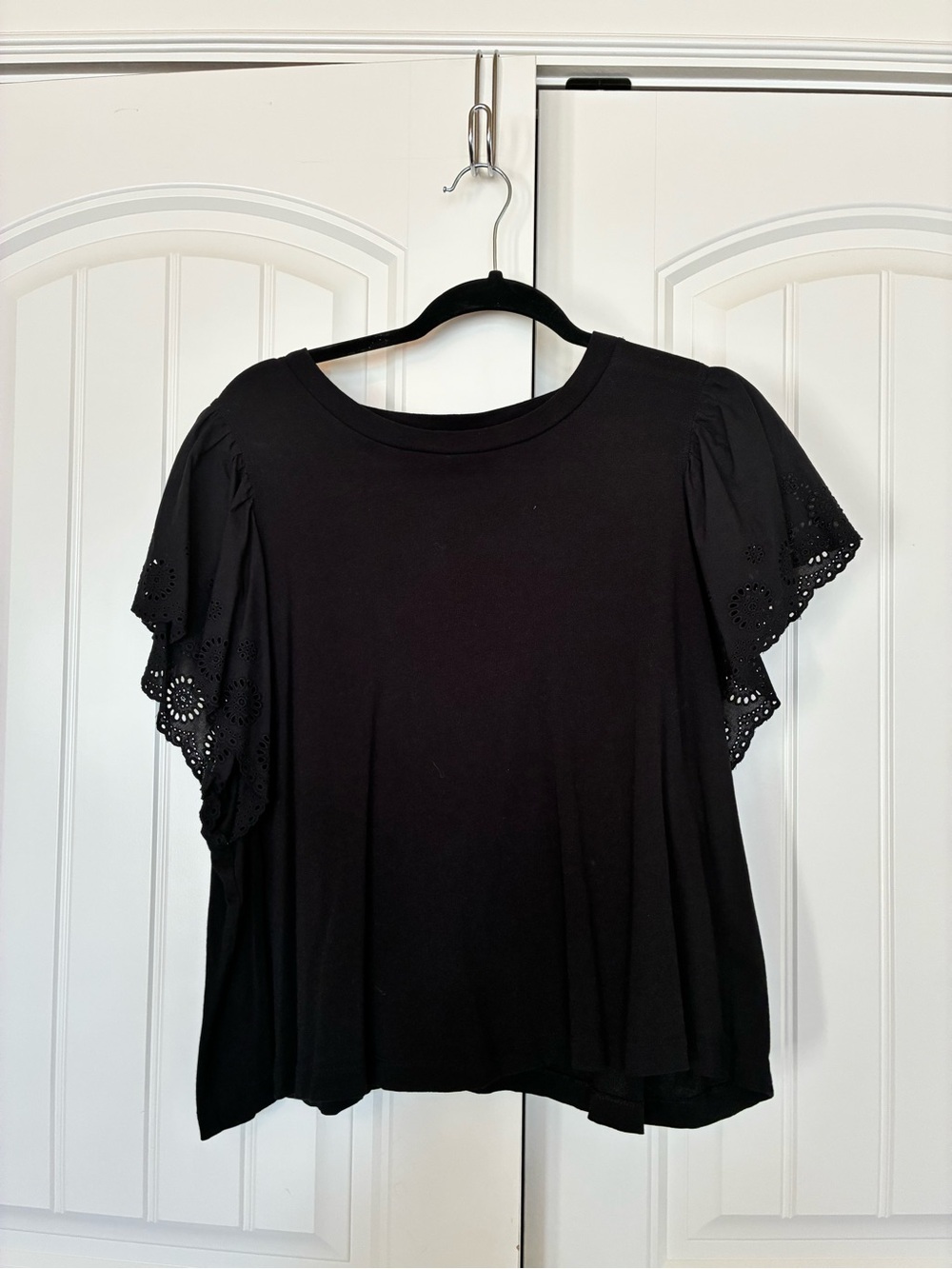 Old Navy Black Eyelet Cutwork Sleeve Knit Top Size XL